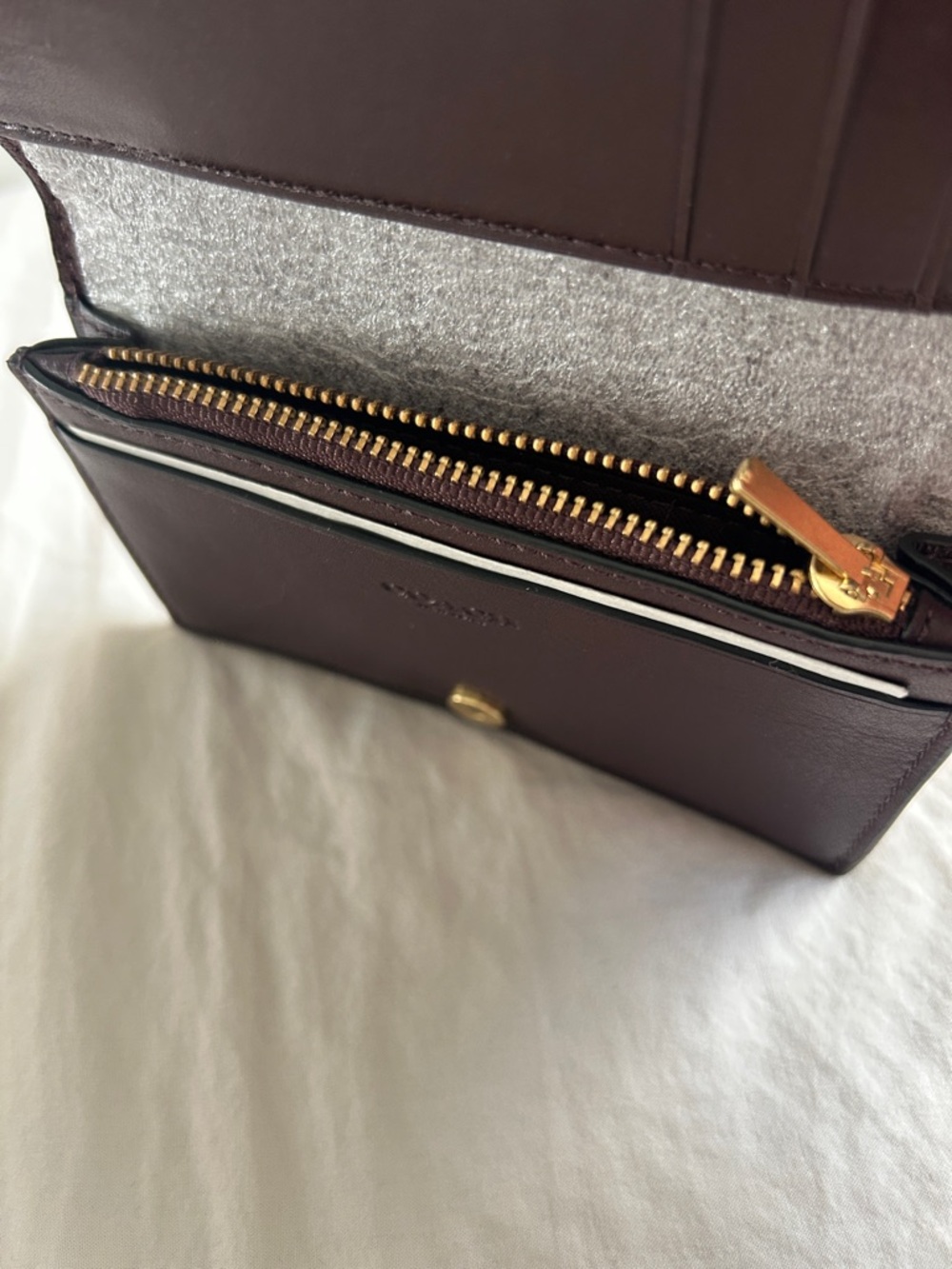 Coach Dreamer card case in Oxblood - Picture 6 of 9